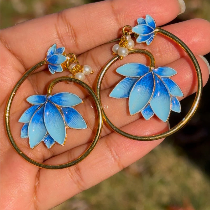 Lady Lotus Earrings