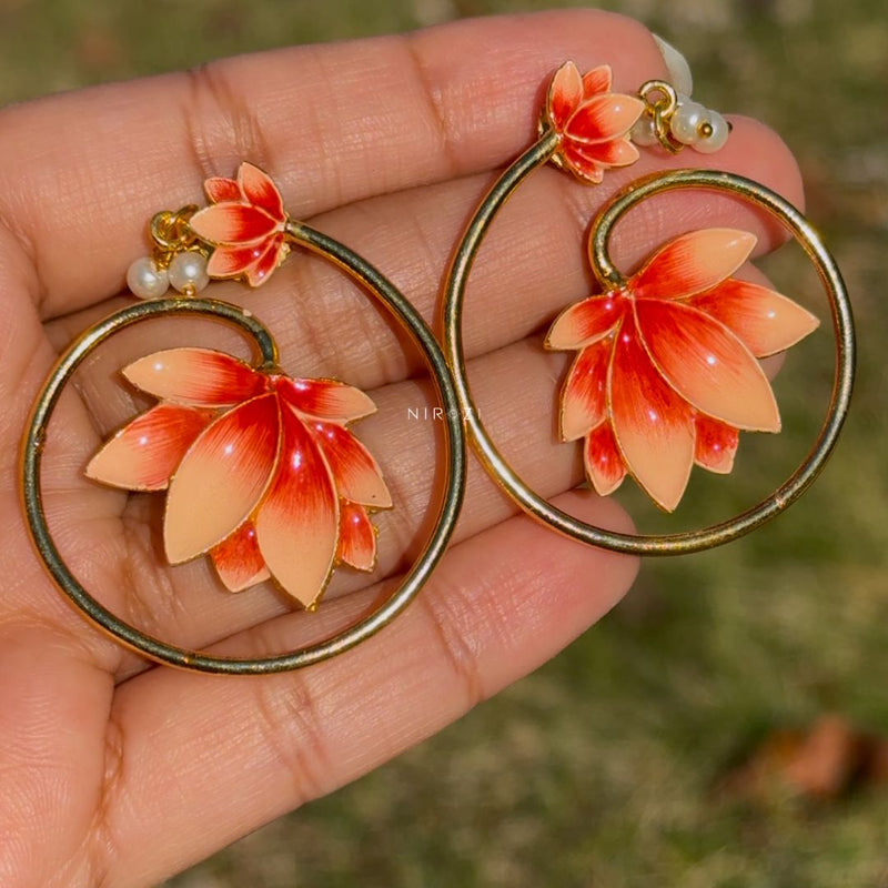 Lady Lotus Earrings