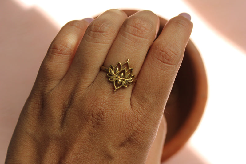 Handcrafted pure brass (nickel-free) ring. Lotus rings. Handcrafted by artisans in South Asia, lotus bloom golden ring. Everyday wear jewelry. Rings for everyday wear. 